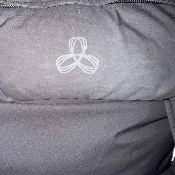 Aritzia black Long Puffer Vest - Picture 7 of 7